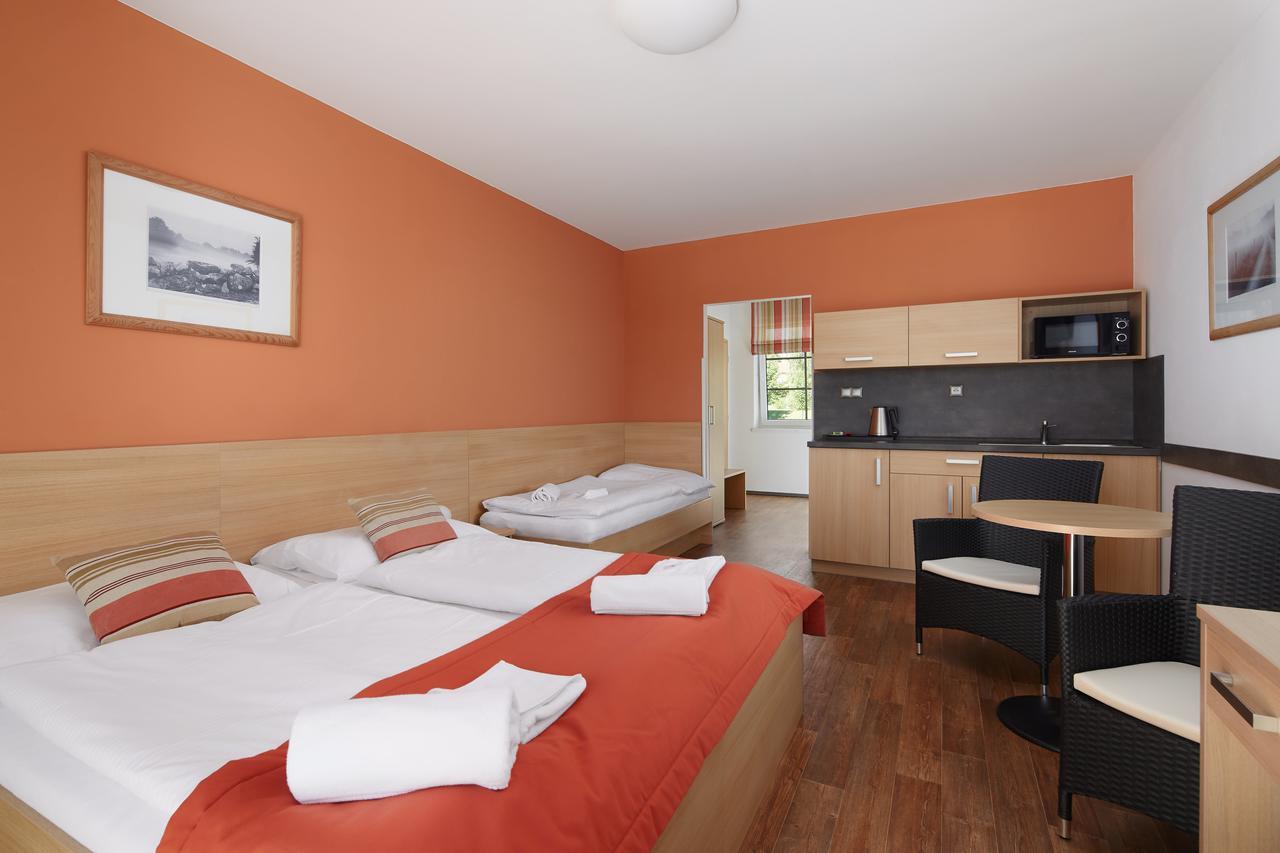 Jbx Resort Hotel Albatros Predni Vyton Luaran gambar